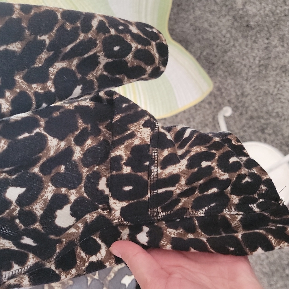 Leopard Cardigan - Picture 3 of 4